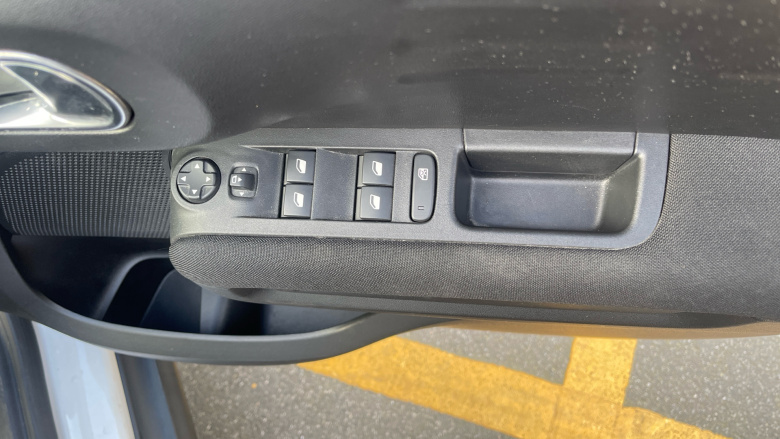 Citroen C3 Aircross 1.2 PureTech 130 Shine Plus 5dr EAT6 Petrol Hatchback